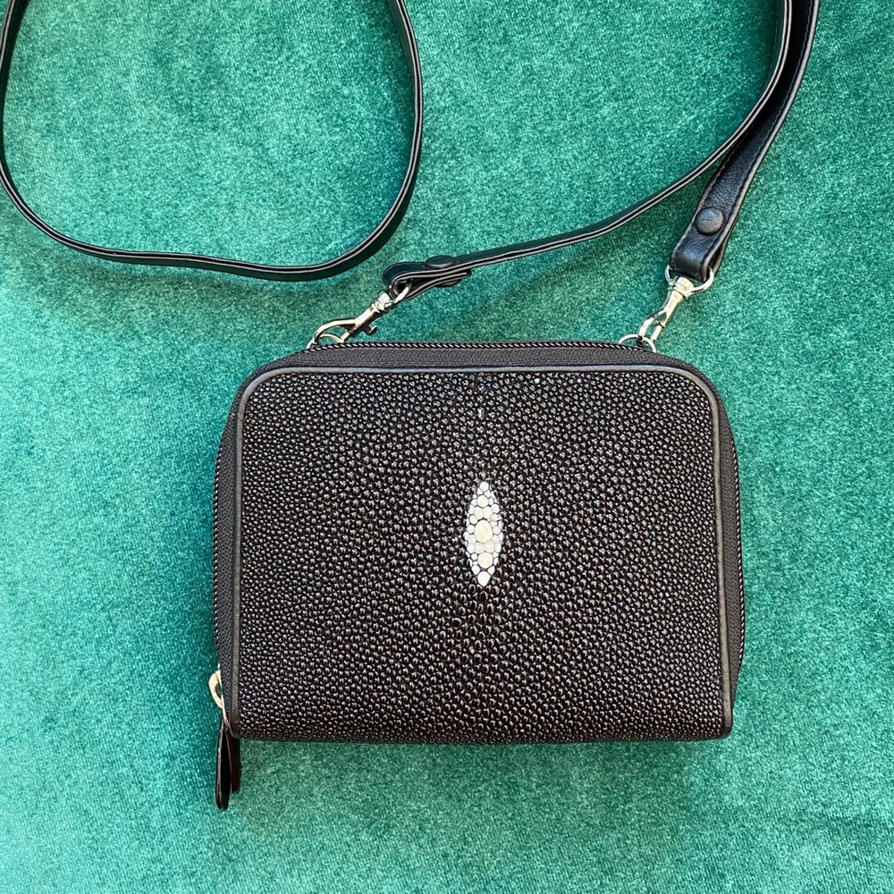 Stingray Crossbody Handbag